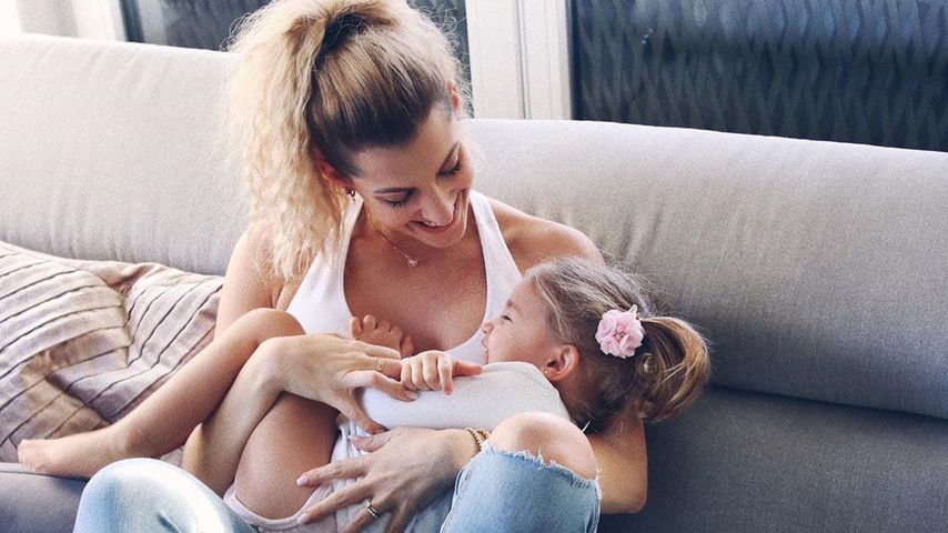 Sarah und Mia Rose Harrison