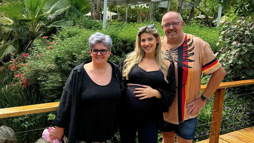 Endspurt: Sarah Harrisons Eltern unterstützen sie bei Geburt