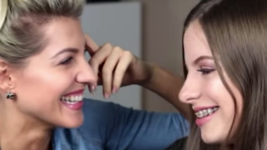 Sarah Harrison und Jennifer Nowak im April 2017