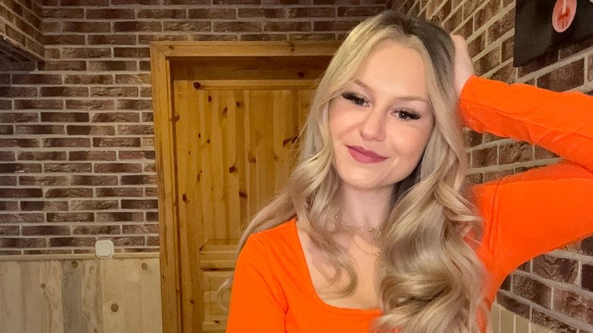 Nach Trennung: Sarah-Jane Wollny posiert total sexy im Netz