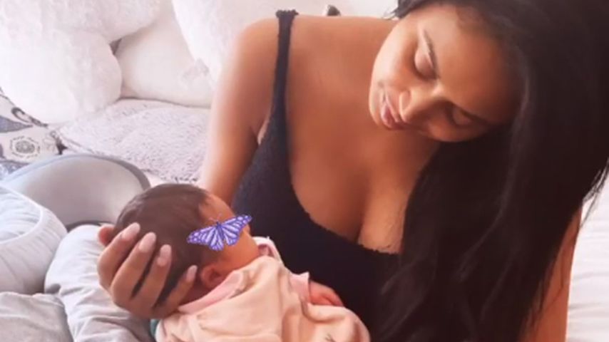Sarah Joelle Jahnel mit Baby Lia