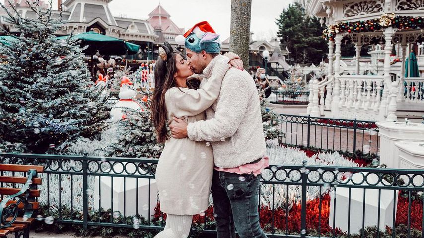Sarah und Julian Engels im Disneyland
