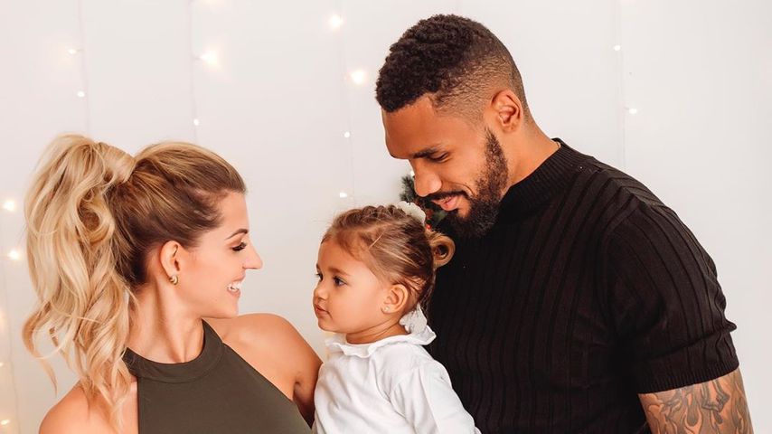 Sarah, Mia Rose und Dominic Harrison, Dezember 2019