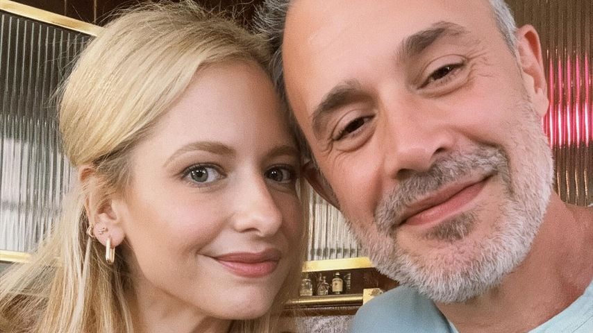 So süß feiert Sarah Michelle Gellar Freddies 49. Geburtstag
