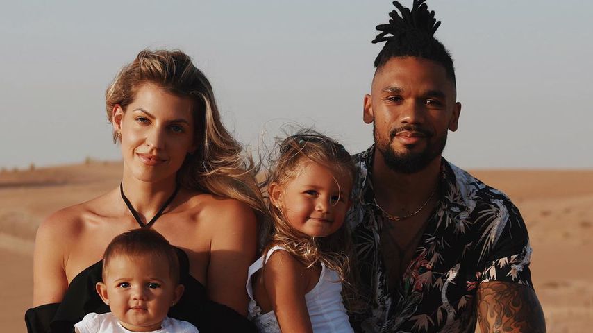 Sarah und Dominic Harrison mit ihren Kindern Mia Rose und Kyla