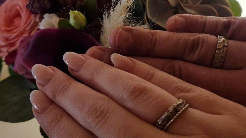 Sascha und Saras Hochzeitsringe