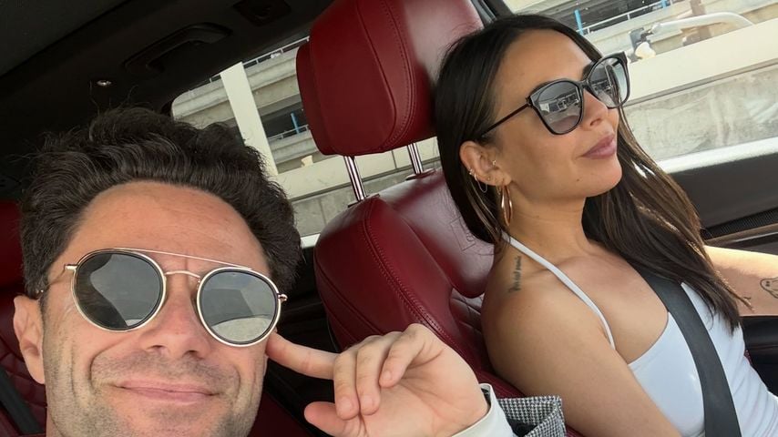 Sasha Faber und Janel Parrish, April 2026