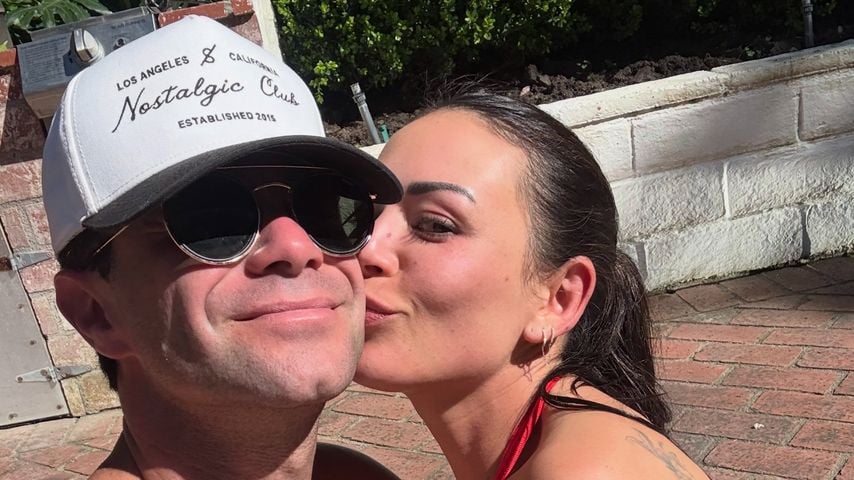 Kussfoto: Bestätigt Janel Parrish hier ihre neue Beziehung?