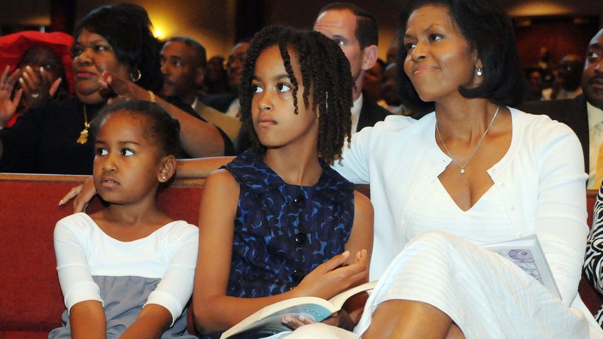 Sasha, Malia und Michelle Obama bei einem Event in Chicago im Juni 2008