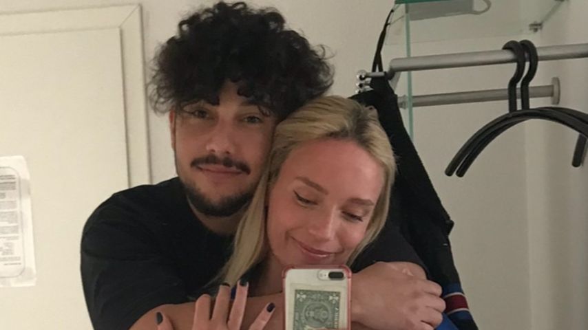 Visa Vie und Ehemann Savvy feiern fünfjähriges Liebesglück