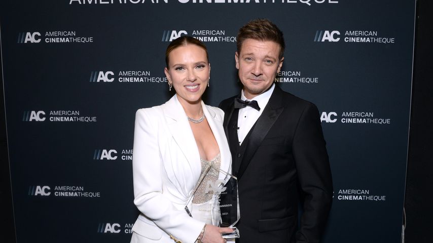 Scarlett Johansson schwärmt von Besuch bei Jeremy Renner