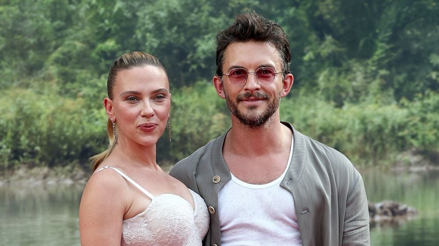 Scarlett Johansson und Jonathan Bailey, Juni 2025