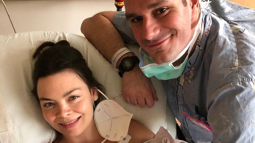 "Gesegnet": Cooper und Scarlett Hefners Zwillinge sind da!