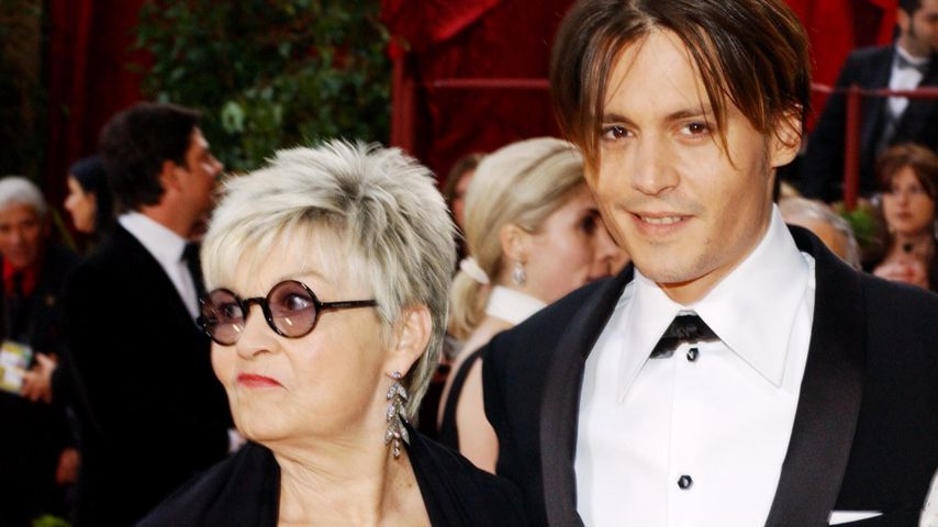 Schauspieler Johnny Depp mit seiner Mutter Betty Sue Palmer