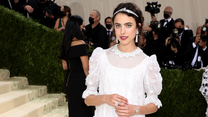 Schauspielerin Margaret Qualley bei der Met Gala 2021