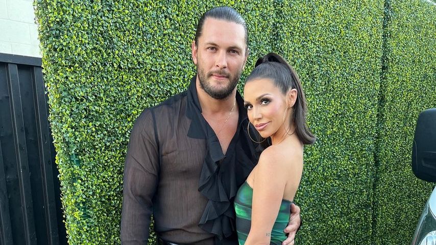Scheana Shay (r.) und ihr Verlobter Brock Davies im Juli 2022