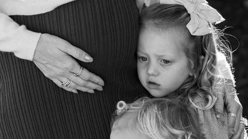 Schwangere Brittany Mahomes mit ihren Kindern, November 2024