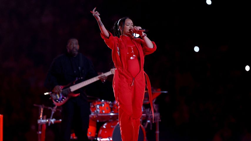 Überraschung bei Super-Bowl-Auftritt: Rihanna ist schwanger!