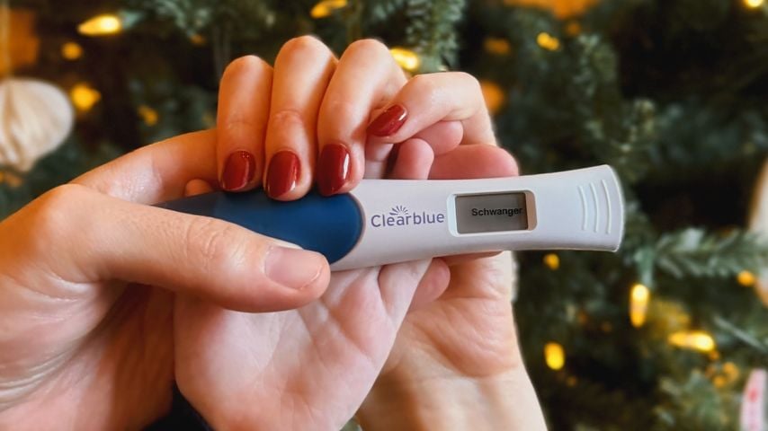 Schwangerschaftstest von Anna Adamyan, Dezember 2025