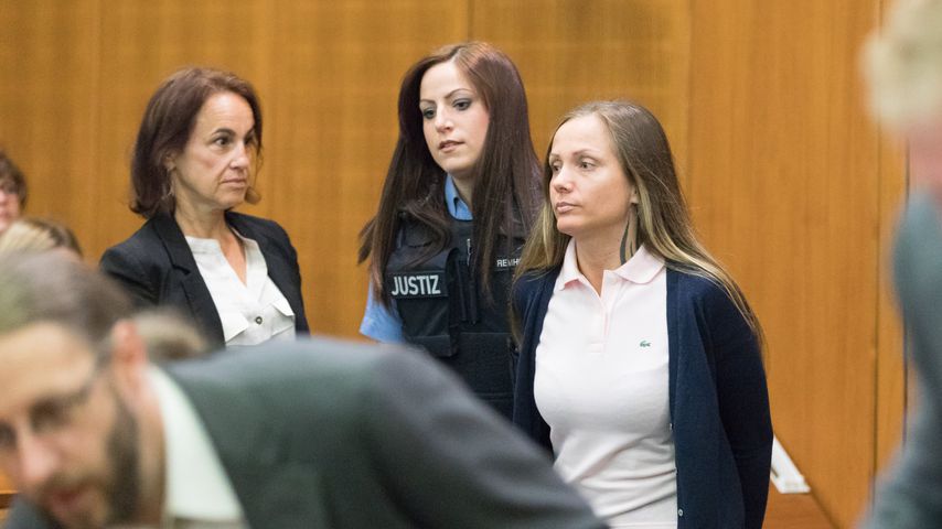 Schwesta Ewa bei ihrem Gerichtsprozess