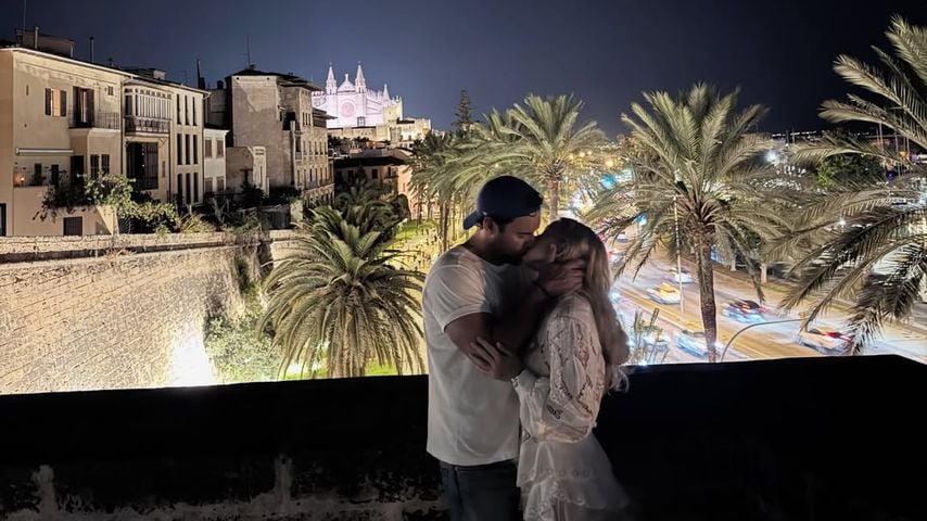 Von wegen Trennung: Sydney Sweeney teilt Kusspic mit Scooter