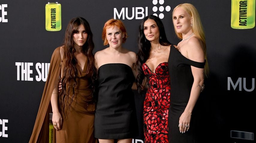 Scout LaRue Willis, Tallulah Willis, Demi Moore und Rumer Willis auf einer Fimpremiere 2024