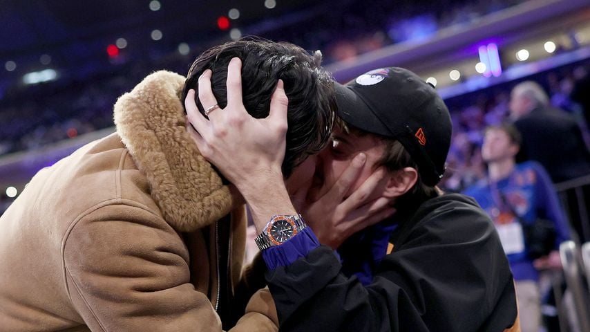 "Der Sommer, als ich schön wurde"-Stars beim Küssen erwischt