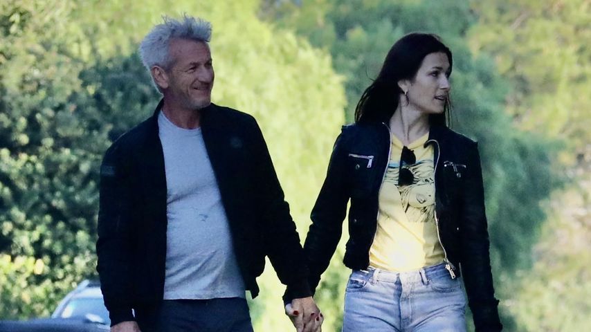 Pärchenbilder: Sean Penn happy mit seiner Neuen unterwegs