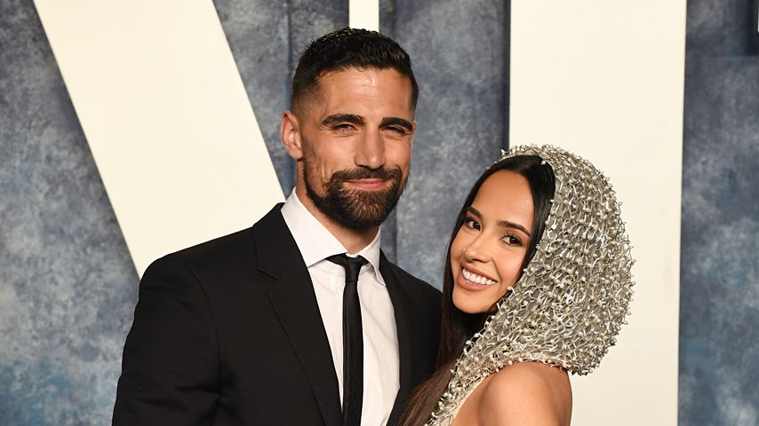 Trotz Betrugsvorwurf: Becky G und Sebastian happy unterwegs