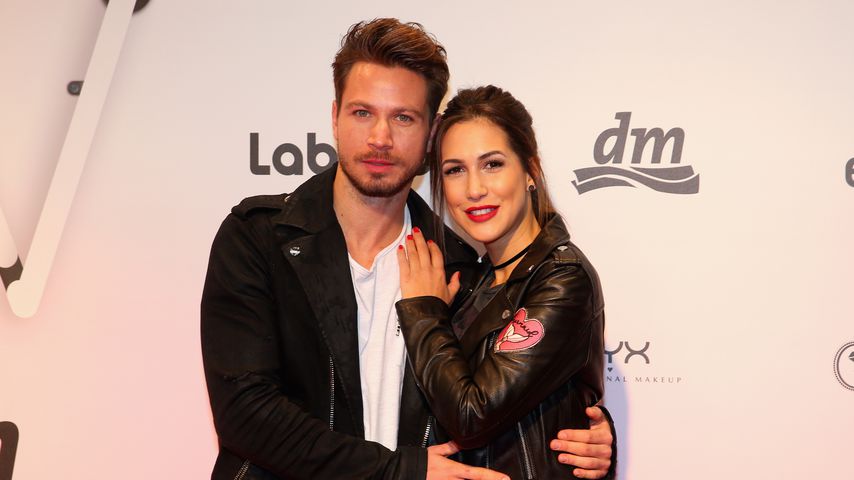 Irre Vorliebe: Clea-Lacy drückt Männern gerne Pickel aus!