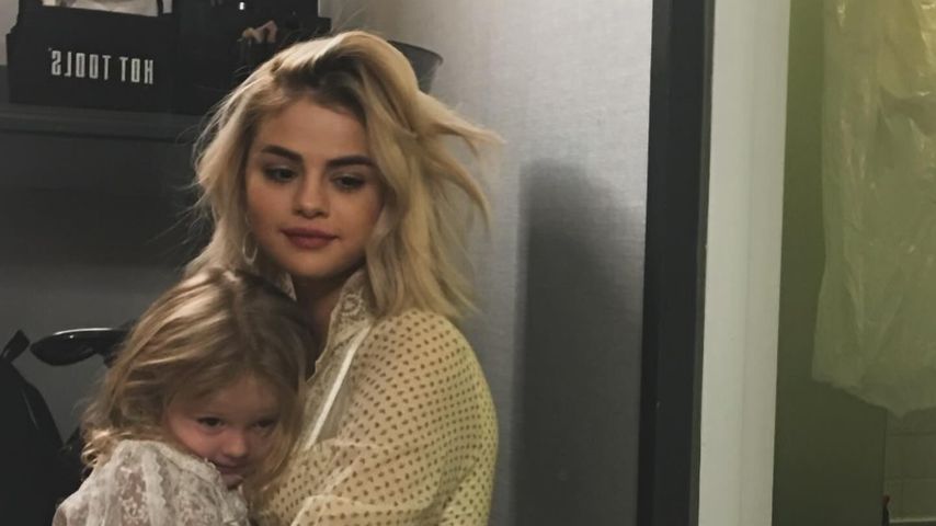 Selena Gomez und ihre Schwester Gracie Teefey