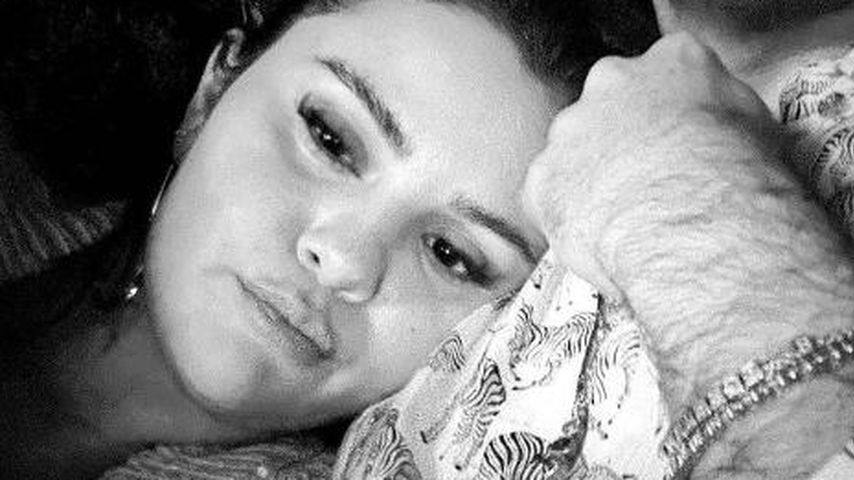 Selena Gomez mit einem unbekannten Mann