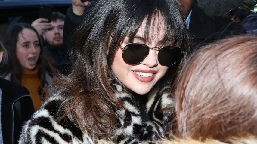 Fransig mit Pony: Selena Gomez begeistert mit neuer Frisur