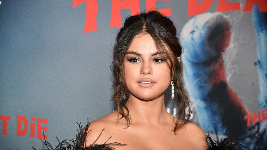 Selena Gomez, Sängerin