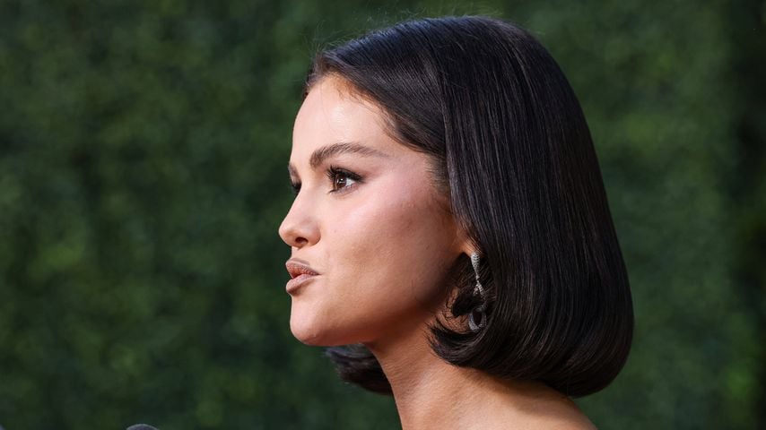 Selena Gomez reagiert auf gemeinen "Schnurrbart"-Kommentar