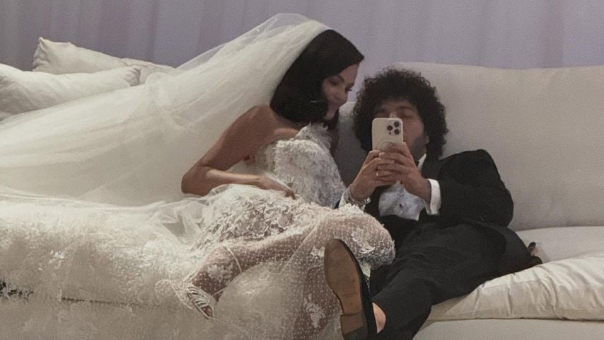 Zweites Kleid: Benny Blanco teilt Hochzeitsfoto mit Selena