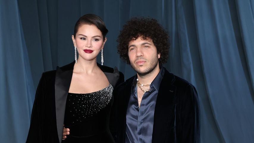 Selena Gomez & Benny Blanco geben Glamour-Debüt als Ehepaar