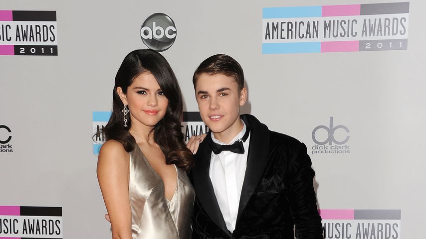 Selena Gomez und Justin Bieber im November 2011