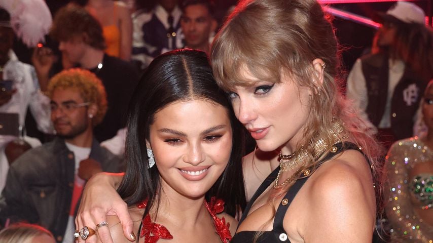 Taylor Swift ist zu Selena Gomez' Traumhochzeit angereist