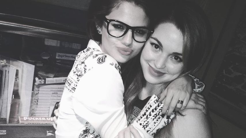 Jennifer Stone bewundert Selena Gomez' Verletzlichkeit