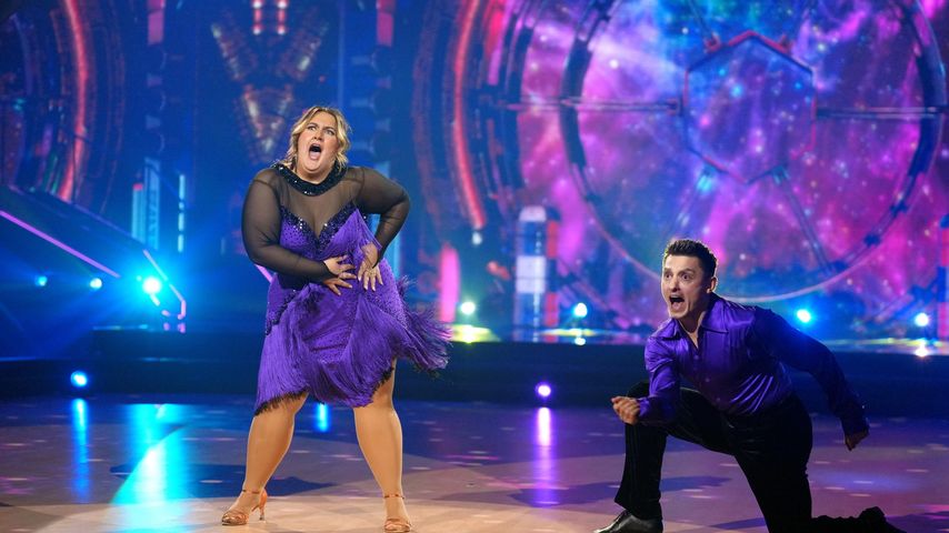 SelfieSandra und Zsolt Sándor Cseke in der ersten "Let's Dance"-Liveshow, 2025
