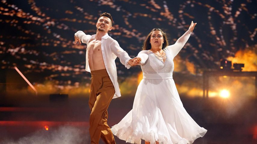 Selfiesandra und Zsolt Sándor Cseke bei "Let's Dance" 2025