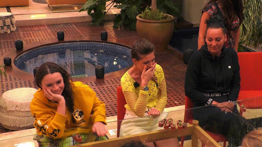 Selina, Alina und Jasmin bei "M.O.M"