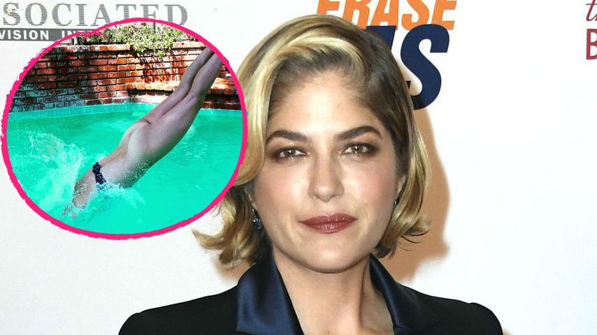 Mitten im MS-Kampf: Selma Blair springt nackt in den Pool