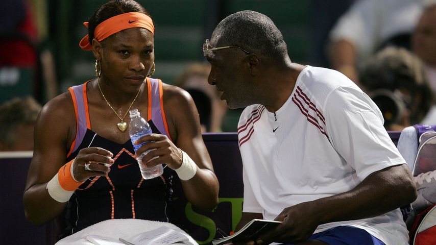 Per SMS abgesagt: Serena Williams Vater schwänzte Hochzeit