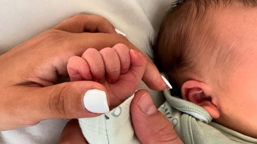 Serkan und Samira Yavuz mit ihrem Baby, Mai 2024