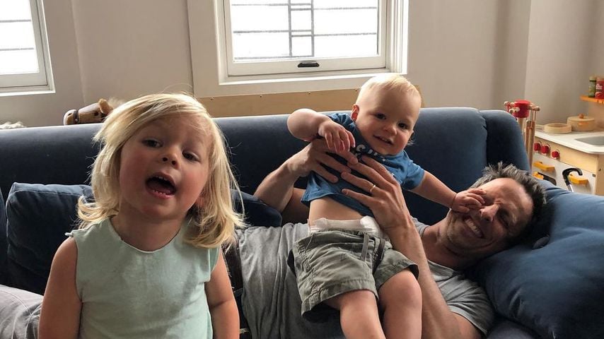 Seth Meyers (r.) mit seinen zwei Söhnen Ashe Olsen und Axel Strahl im Juni 2019