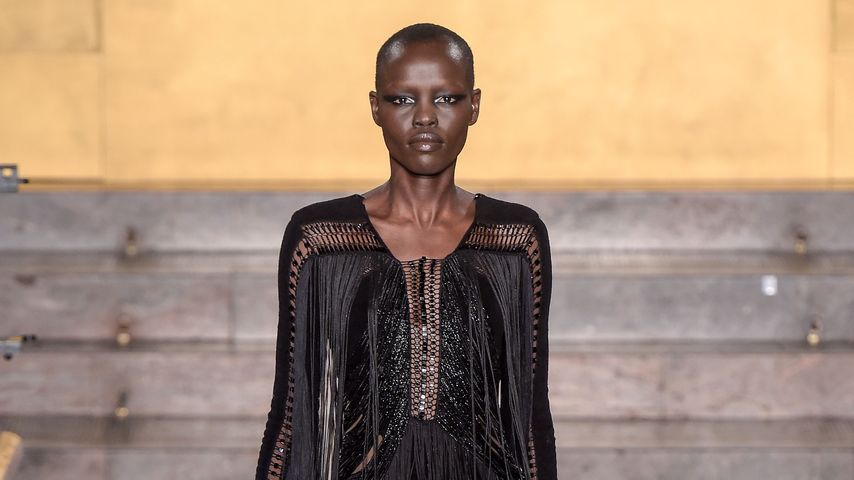 Fashion Week-Trend: Stoff-Haargummis sind zurück!