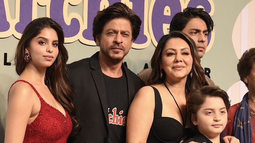Shah Rukh Khan mit seiner Frau Gauri, Tochter Suhana und seinen Söhnen Aryan und AbRam