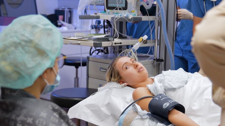 "Wi**ser": Shania beleidigt Papa Robert Geiss nach Brust-OP